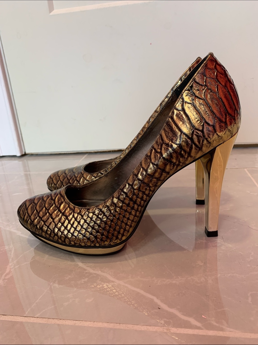 Gianni Bini Metallic Bronze Snake-Embossed Gold Heel Pumps